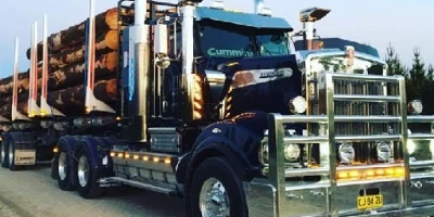  American City Truck Transporting 